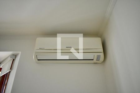 Sala de casa à venda com 3 quartos, 140m² em Planalto Paulista, São Paulo