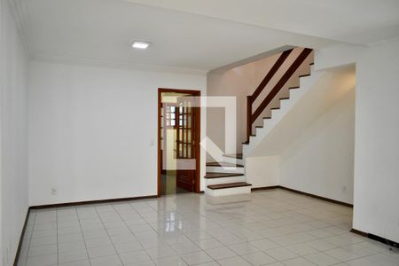 Sala de casa à venda com 3 quartos, 140m² em Planalto Paulista, São Paulo