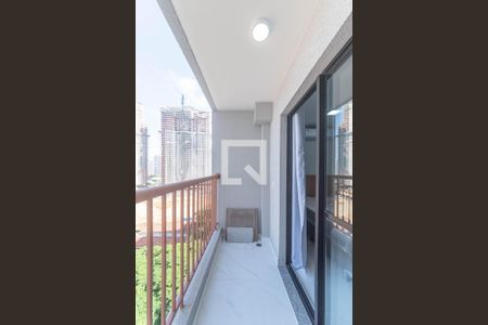 Varanda de kitnet/studio à venda com 1 quarto, 26m² em Jardim das Acacias, São Paulo
