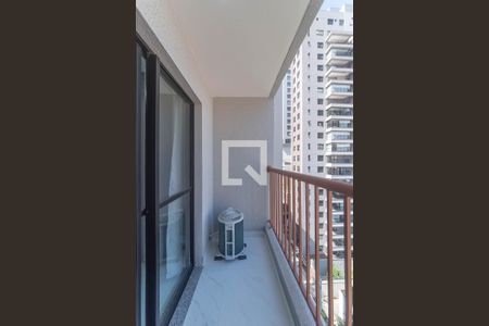 Varanda de kitnet/studio à venda com 1 quarto, 26m² em Jardim das Acacias, São Paulo