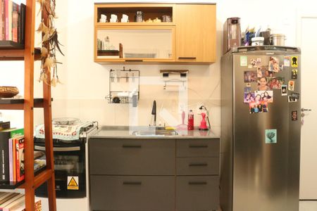 Cozinha e Área de Serviço de apartamento à venda com 2 quartos, 40m² em Barra Funda, São Paulo