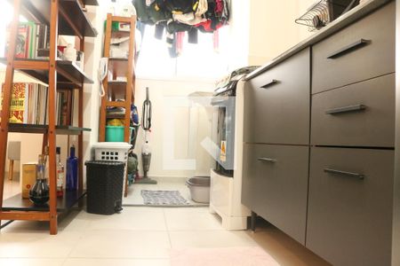 Cozinha e Área de Serviço de apartamento à venda com 2 quartos, 40m² em Barra Funda, São Paulo