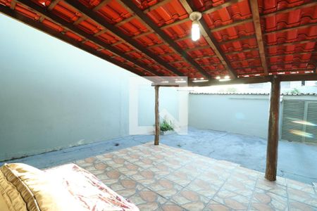 Varanda de casa para alugar com 4 quartos, 299m² em Marta Helena, Uberlândia