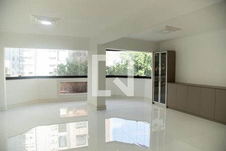 Sala de apartamento à venda com 3 quartos, 130m² em Brooklin, São Paulo