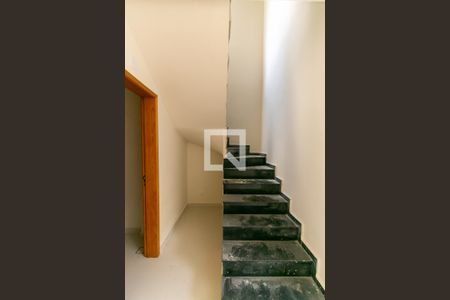 Escada de casa de condomínio à venda com 2 quartos, 76m² em Vila Formosa, São Paulo