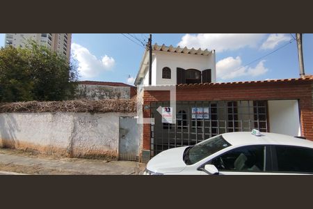 Fachada de casa à venda com 2 quartos, 110m² em Jardim Piqueroby, São Paulo
