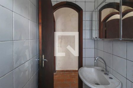 Banheiro de casa à venda com 2 quartos, 110m² em Jardim Piqueroby, São Paulo