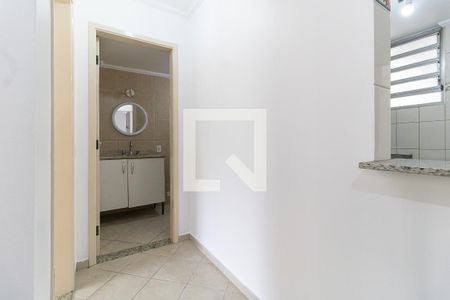 Corredor de apartamento para alugar com 2 quartos, 71m² em Aclimação, São Paulo