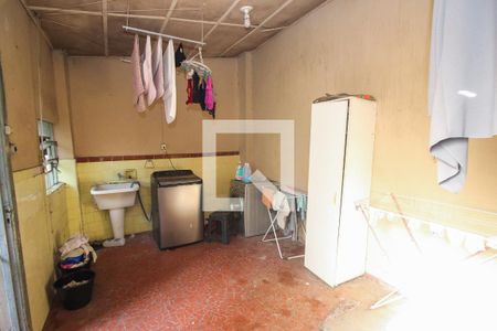 Área de Serviço de casa à venda com 4 quartos, 280m² em Glória, Porto Alegre