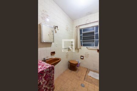 Banheiro de casa à venda com 3 quartos, 417m² em Vila Osasco, Osasco