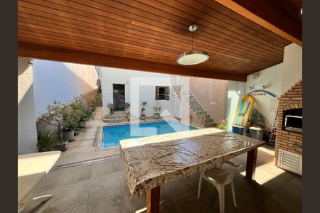 Piscina de casa para alugar com 5 quartos, 200m² em Água Fria, São Paulo