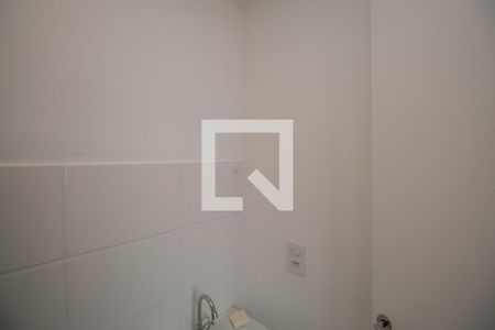 Banheiro de apartamento para alugar com 2 quartos, 35m² em Parque Vitoria, São Paulo
