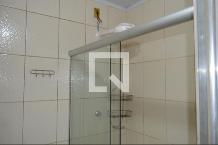 Banheiro de serviço de casa à venda com 2 quartos, 220m² em Vila São José, São Paulo