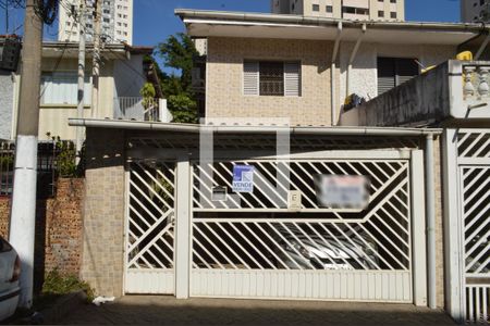Fachada + Plaquinha de casa à venda com 2 quartos, 220m² em Vila São José, São Paulo
