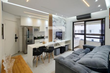 Sala de apartamento para alugar com 1 quarto, 45m² em Vilamar, Praia Grande