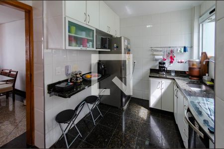 Cozinha de apartamento à venda com 4 quartos, 105m² em Prado, Belo Horizonte