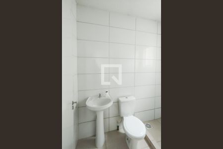 Banheiro de apartamento para alugar com 2 quartos, 58m² em Pinheiro, São Leopoldo