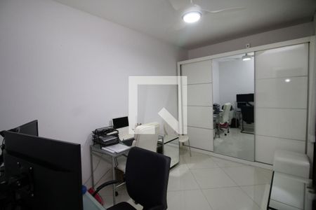 Quarto 1- escritório de casa à venda com 4 quartos, 225m² em Vila Kosmos, Rio de Janeiro