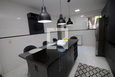 Cozinha de casa à venda com 4 quartos, 225m² em Vila Kosmos, Rio de Janeiro