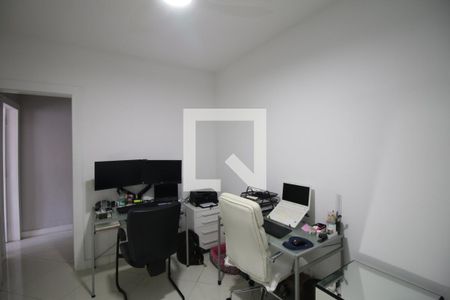 Quarto 1- escritório de casa à venda com 4 quartos, 225m² em Vila Kosmos, Rio de Janeiro