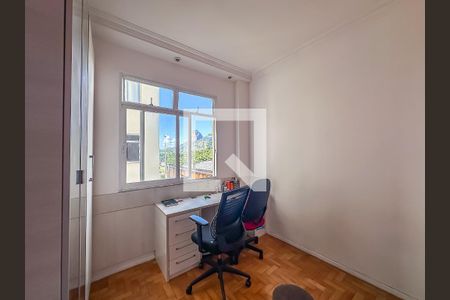 Quarto 1  de apartamento para alugar com 2 quartos, 62m² em Botafogo, Rio de Janeiro