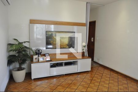 Sala de casa de condomínio para alugar com 4 quartos, 225m² em Lins de Vasconcelos, Rio de Janeiro