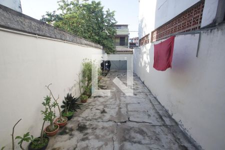 Garagem de casa à venda com 1 quarto, 50m² em Curicica, Rio de Janeiro