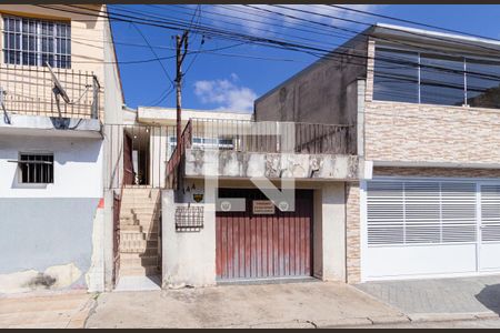 Fachada de casa à venda com 2 quartos, 125m² em Santo Antônio, Osasco