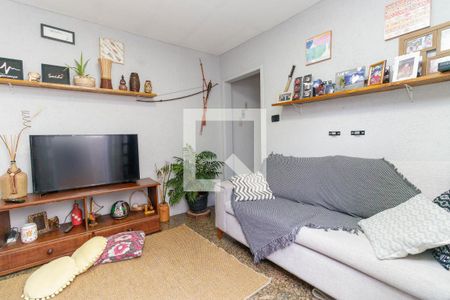 Sala de casa à venda com 3 quartos, 210m² em São Lucas, São Paulo