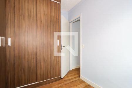 Quarto 1 de apartamento para alugar com 2 quartos, 44m² em Jardim Helga, São Paulo