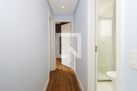 Corredor de apartamento para alugar com 2 quartos, 44m² em Jardim Helga, São Paulo
