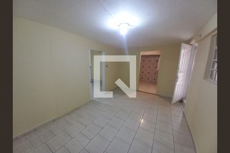 Sala de casa para alugar com 1 quarto, 51m² em Vila Cascatinha, São Vicente