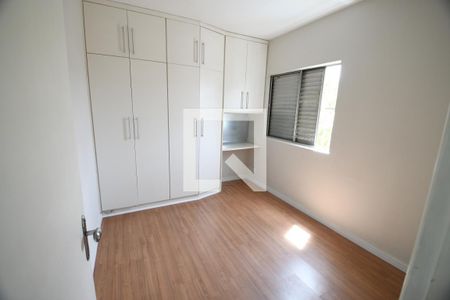 Quarto 2 de apartamento à venda com 3 quartos, 80m² em Vila Iza, Campinas