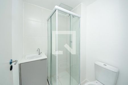 Banheiro de apartamento para alugar com 1 quarto, 15m² em Vila Santa Clara, São Paulo