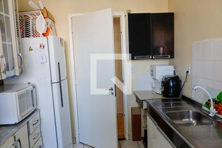 cozinha de apartamento à venda com 2 quartos, 74m² em Jardim Sindona, Osasco