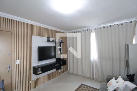 Sala de apartamento à venda com 2 quartos, 50m² em São João Batista (venda Nova), Belo Horizonte