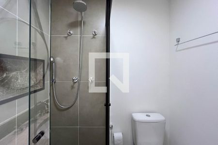 Banheiro de kitnet/studio à venda com 1 quarto, 24m² em Liberdade, São Paulo