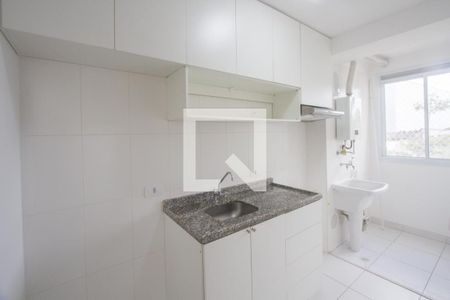 Cozinha de apartamento à venda com 2 quartos, 43m² em Santo Amaro, São Paulo