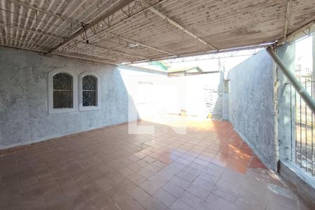 Quintal - Garagem de casa à venda com 3 quartos, 100m² em Jardim Bom Sucesso, Campinas