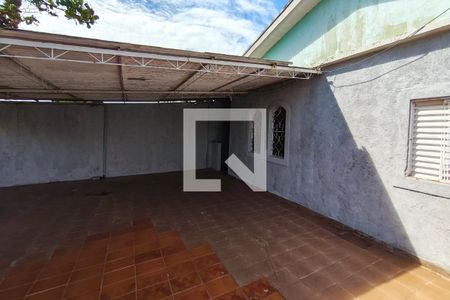 Quintal - Garagem de casa à venda com 3 quartos, 100m² em Jardim Bom Sucesso, Campinas