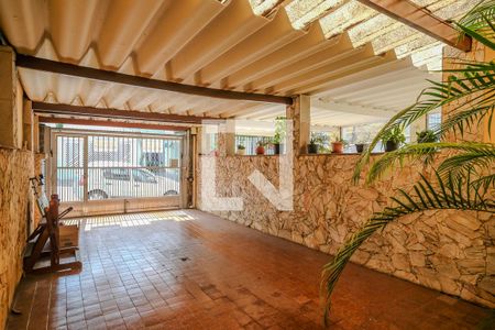 Garagem de casa à venda com 3 quartos, 200m² em Osvaldo Cruz, São Caetano do Sul