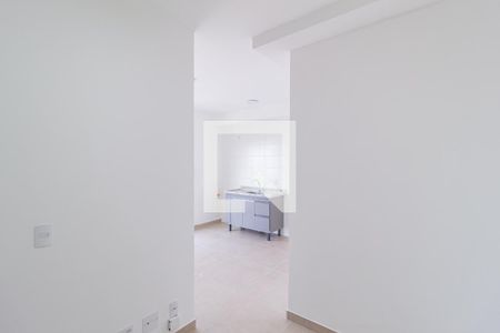 Sala de apartamento para alugar com 2 quartos, 39m² em Jardim Copiuva, Carapicuíba