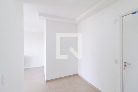 Sala de apartamento para alugar com 2 quartos, 39m² em Jardim Copiuva, Carapicuíba