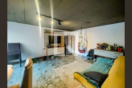 Casa à venda com 3 quartos, 197m² em São Francisco, Niterói