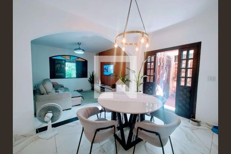 Casa à venda com 3 quartos, 197m² em São Francisco, Niterói