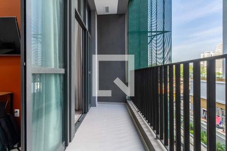 Varanda de kitnet/studio para alugar com 1 quarto, 35m² em Santo Amaro, São Paulo