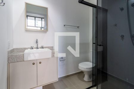 Banheiro de kitnet/studio para alugar com 1 quarto, 35m² em Santo Amaro, São Paulo