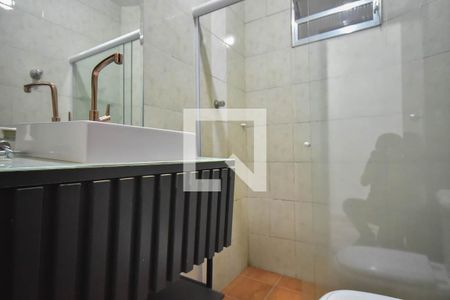 Banheiro de casa para alugar com 1 quarto, 120m² em Jardim Casa Branca, Embu das Artes