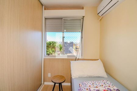 Quarto 1 de apartamento à venda com 3 quartos, 76m² em Jardim Itu, Porto Alegre