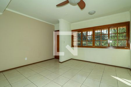 Sala de casa à venda com 3 quartos, 130m² em Morro Santana, Porto Alegre